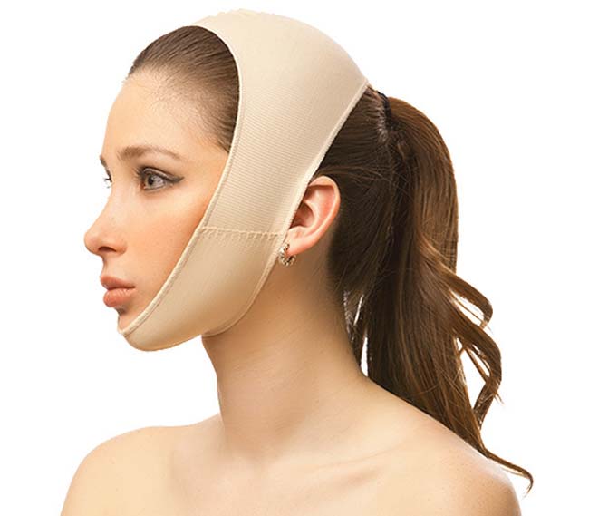 Ношение особой повязки на лице и шее после липосакция